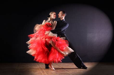 Adult Ballroom & Latin Dance Classes | Elite Dance Studio Edmonton