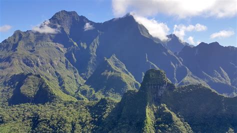 Le mont Orohena : point culminant de Tahiti