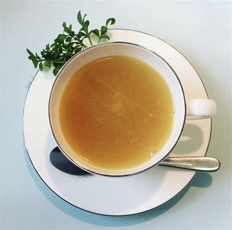 Boost Your Collagen With This Easy Collagen-Rich Bone Broth Recipe