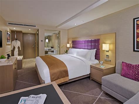 Hotel in Tsim Sha Tsui, Kowloon | Holiday Inn Golden Mile Hong Kong