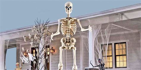 Home Depot’s 12-Foot Skeleton Took Over Halloween 2020. Here’s How That ...