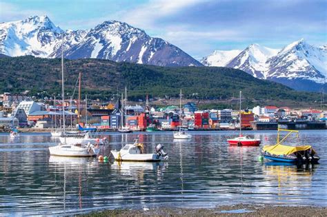 ULTIMATE Guide to Visiting Ushuaia, Argentina +21 EPIC Things to do!