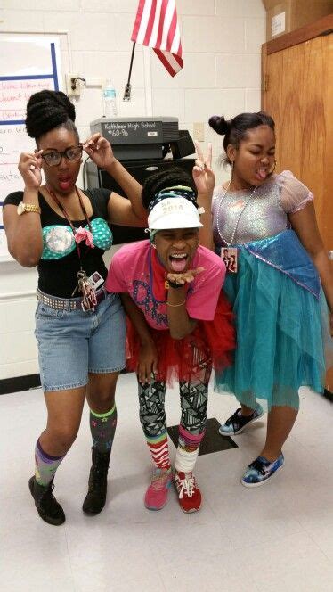 WACKY TACKY DAY !! … | Tacky day, Wacky tacky day, Spirit week outfits