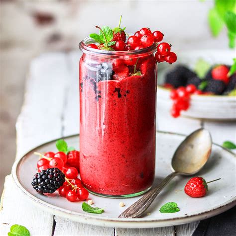 Berry Red Beet Smoothie – Suncore Foods Inc.