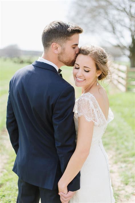 #whiteweddingcakes | Wedding photography bride, Wedding picture poses, Wedding couple poses