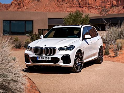 Сравнение BMW X5 M50d и Руссо-Балт С24 по характеристикам, стоимости ...