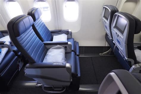 Where to Sit When Flying United’s 767-300ER: Economy and Economy Plus – Flydango