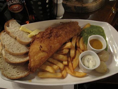 Fish & Chips | As the saying goes, "When in Rome ...", whene… | Flickr