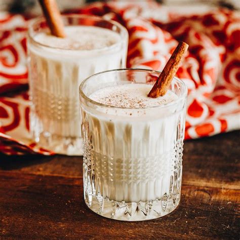 Egg Nog Cocktail Recipe