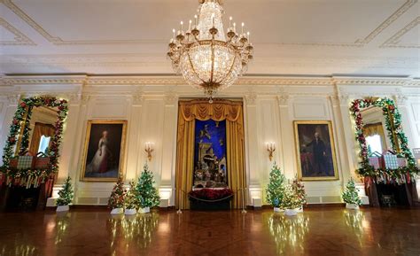 White House unveils Christmas decor - November 27, 2023 | Reuters