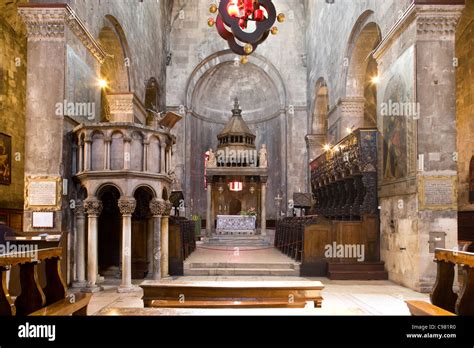 Trogir: Cathedral of St Lawrence Stock Photo - Alamy