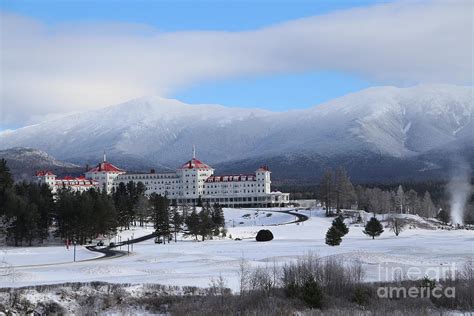 The Mount Washington Hotel Photograph by Colleen Mars