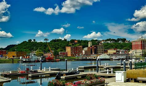 dubuque, iowa, city, urban, buildings, waterfront, dock, pier, ships, boats | Pxfuel