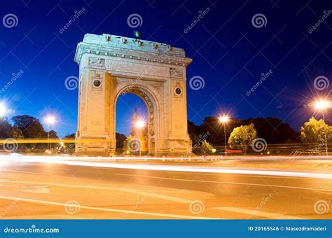 Arch of Triumph by night stock photo. Image of history - 20165546