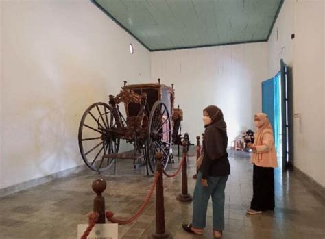 Kunjungi Museum Kraton Surakarta, Anda Dapat Mencicipi Kesegaran Air ...