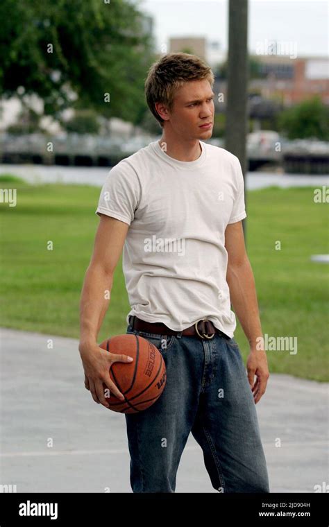 Chad michael murray one tree hill 2003 hi-res stock photography and images - Alamy