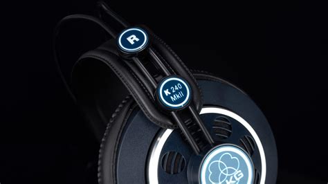 AKG K240 MKII Review | headphonecheck.com