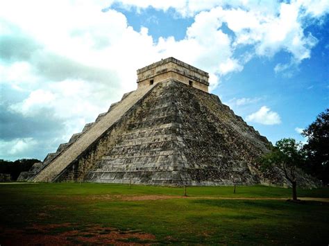 Mayan Ruins of Chichen Itza [2000x1500] [OC] : r/ArchitecturePorn