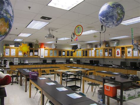 Truth For Teachers - Classroom photos of Mr. Dyre’s high school science lab | Science classroom ...