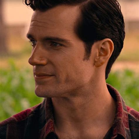 Let’s Discuss Henry Cavill’s Mustache in Justice League