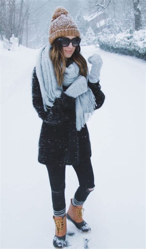 What To Wear In The Snow | 40 Warm Snow Outfit Ideas