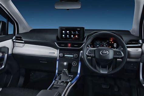 Toyota Veloz 2024 Images - Check Interior & Exterior Photos | OtO