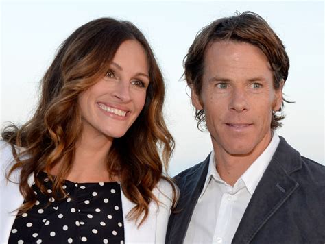 Who is Julia Roberts’ husband Daniel Moder? | The US Sun