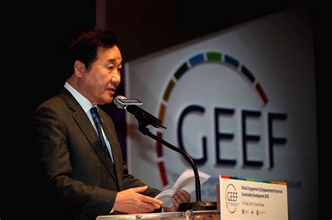 Prime Minister Lee Nak-yon at sustainable development forum