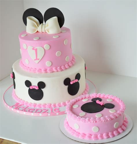 Minnie Mouse And Smash Cake - CakeCentral.com