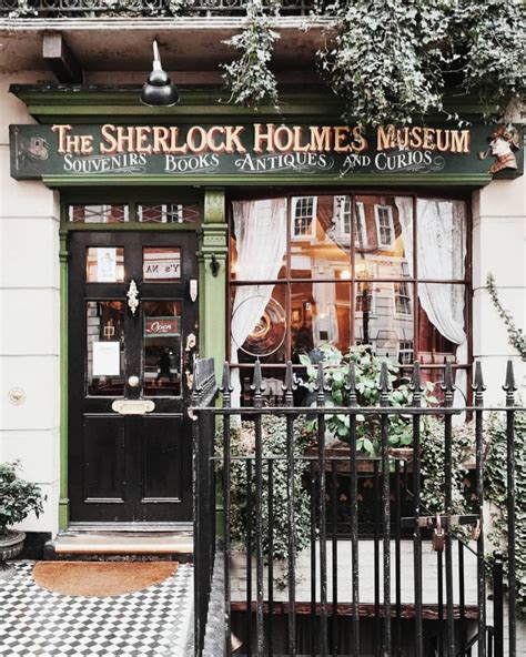 Sherlock Holmes Museum 🕵️ | 📸 @mylondonfairytales | Viagem londres ...