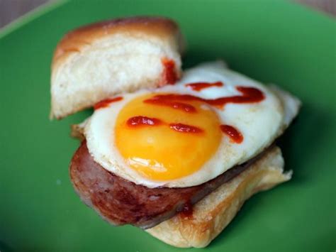 Spam and Egg Breakfast Sandwiches Recipe