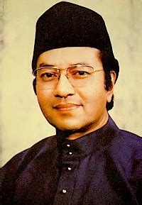 Mahathir Mohamad: Father of Modernization: Biography of Mahathir Mohamad