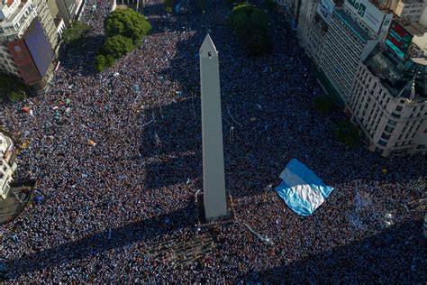 Photos: fans celebrate Lionel Messi and Argentina's World Cup win