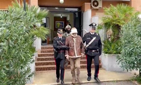 Il video dall'alto del blitz dell'arresto di Messina Denaro: "Da come ...