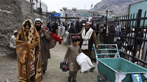 Pakistan Closes Torkham Crossing Border The Killid Group