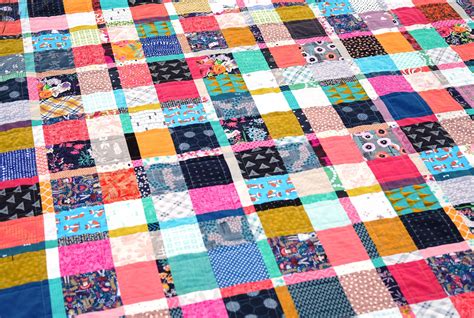 Plaid-ish Scrap Quilt Tutorial – Kitchen Table Quilting