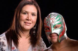 Rey Mysterio & his wife Angie | Wwe couples, Wwe superstars ...