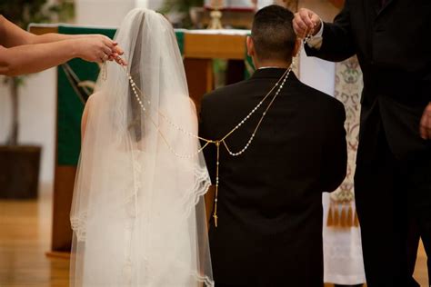 Padrinos y Testigos de boda. Alianzas, arras y más – Consejos para ...