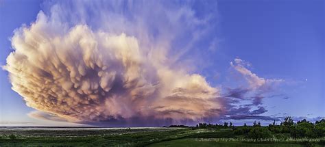 A Withdrawing Thunderstorm at Sundown | yeoys.com