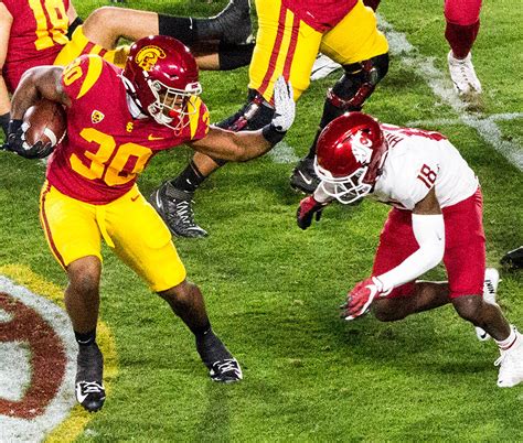 Gallery: USC vs Washington State game – Los Angeles Sentinel