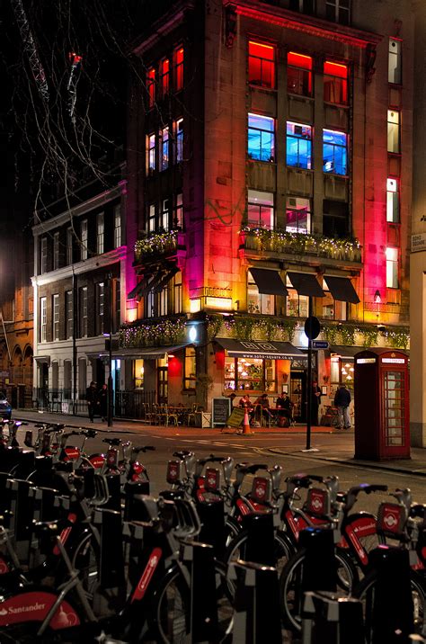 Soho Square, A Colourful Night in London! | JuzaPhoto