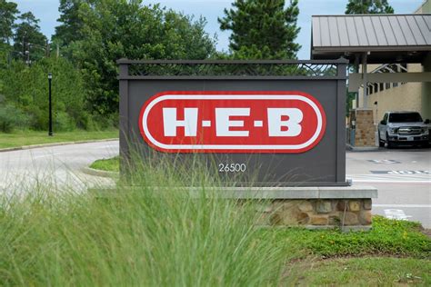 Houston HEB Stores Will Close Early Wednesday Ahead of Hurricane Laura ...