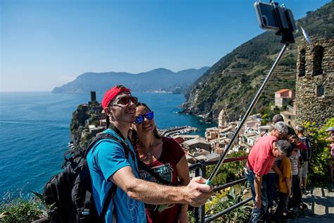 Florence to Cinque Terre Hiking Day Trip with Boat Ride 2024