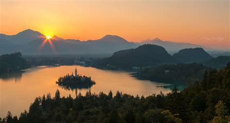 Lake Bled Sunrise | Sunrise lake, Slovenia lake bled, Lake bled