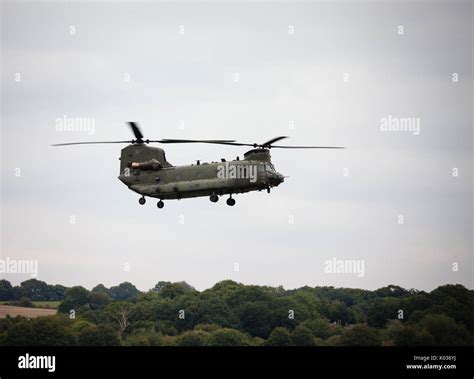 RAF Chinook helicopter Stock Photo - Alamy