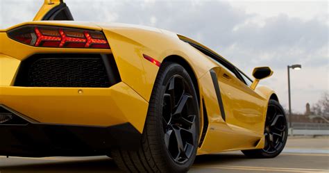 Yellow Lamborghini Wallpapers - Top Free Yellow Lamborghini Backgrounds ...