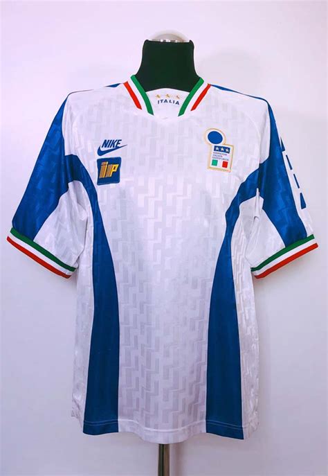 The Best Nike 'Futura Logo' Football Shirts From Yesteryear - SoccerBible