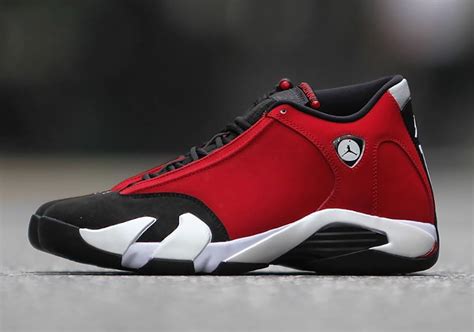 Air Jordan 14 Gym Red 487471-006 Release Date | SneakerNews.com