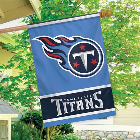 Tennessee Titans Vertical NFL House Flag - DiscountDecorativeFlags.com