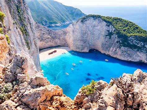 13 Best Places to Visit in Greece, By Someone Who’s Been To Them All